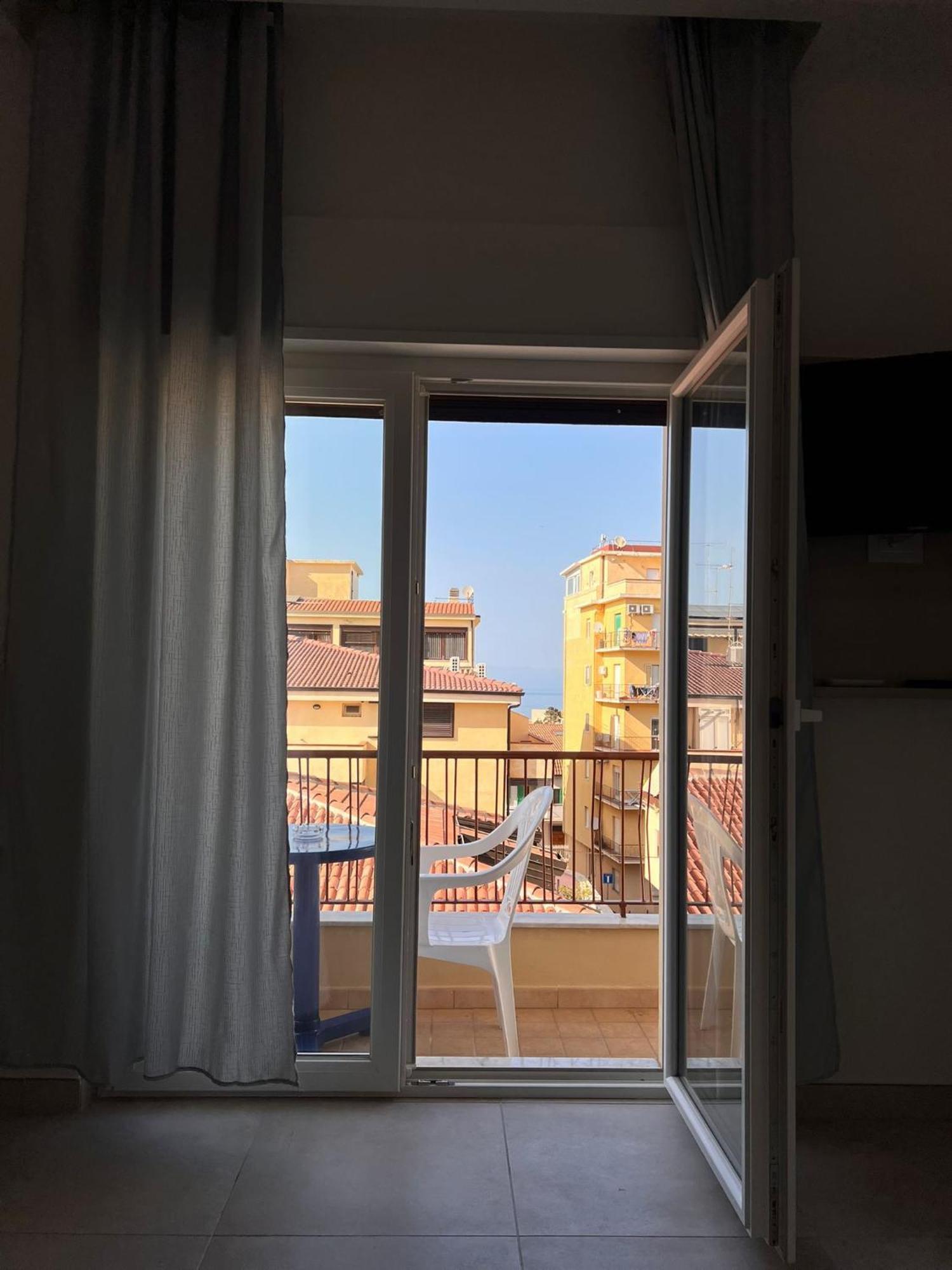 Hotel Porta Sul Mare Tropea Esterno foto