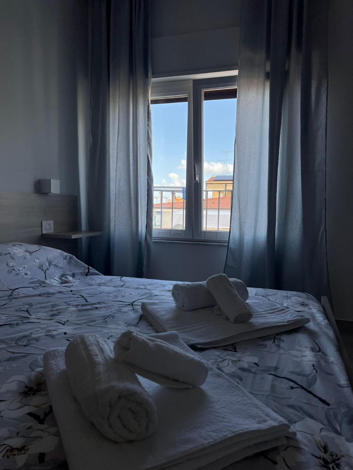 Hotel Porta Sul Mare Tropea Esterno foto